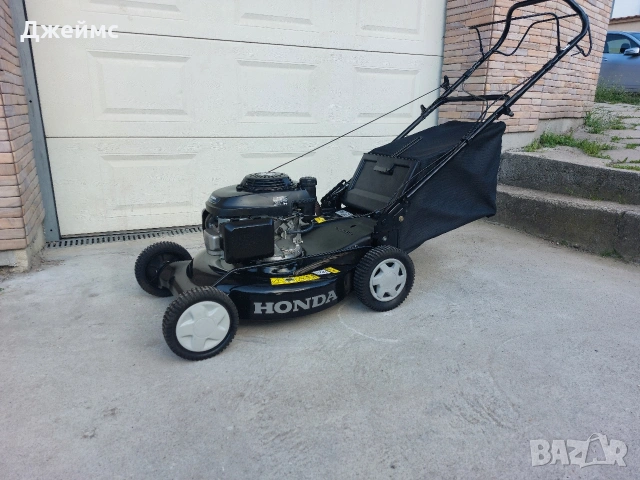 Бензинова самоходна косачка Honda 