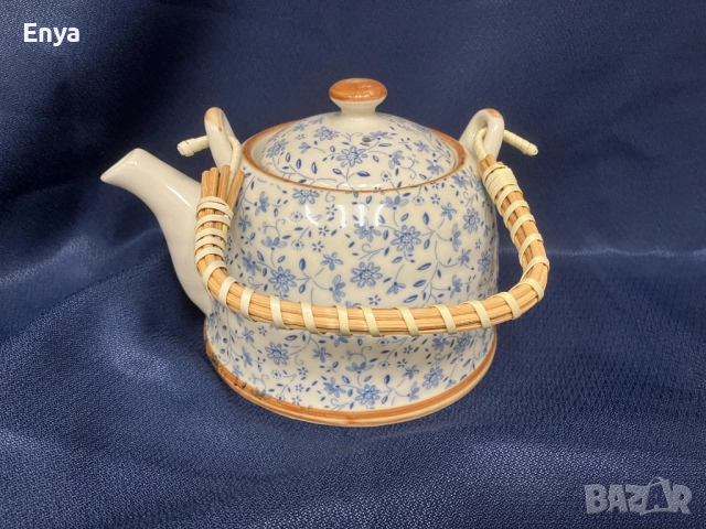 Керамичен чайник със стоманена цедка (инфузер) 