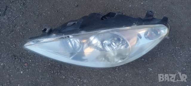 Ляв фар Peugeot 307, снимка 2 - Части - 50595136