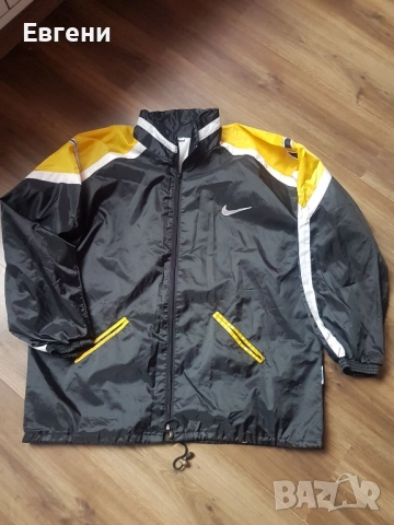 Ветровка Nike., снимка 2 - Спортни дрехи, екипи - 51932338