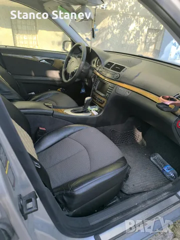 Мерцедес Е220 автомат авангард, снимка 5 - Автомобили и джипове - 56393836