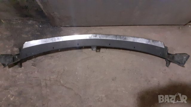 Спойлер хром на предна броня за Mercedes E-classe W212 (13-16г.), снимка 2 - Аксесоари и консумативи - 39125851