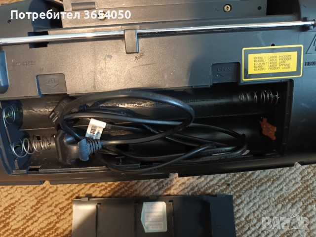 Сд радио касетофон всичко работи, снимка 2 - Радиокасетофони, транзистори - 54324874