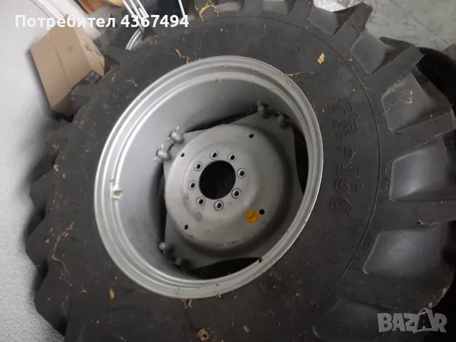 Гуми с джанти 12.4-24 и 18.4-30 BKT