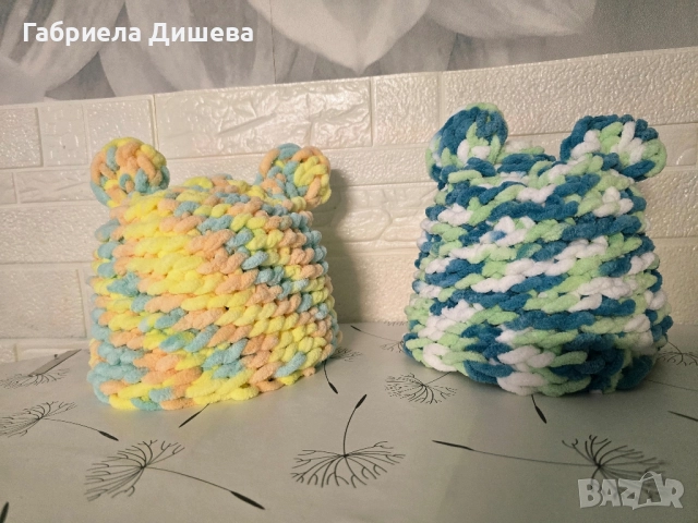 Ръчно плетени одеалца, шапки и шалове., снимка 14 - Спално бельо и завивки - 51197295