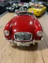 Чисто нова метална колекционерска количка МG A TWIN CAM CABRIO 1:18, снимка 4