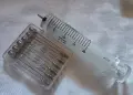 Винтидж френска стъклена спринцовка Flamiver и унгарски винтидж игли Medicor Record. , снимка 5