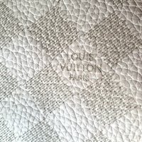 Louis Vuitton кожена чанта, снимка 4 - Чанти - 39829093