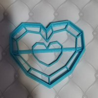 Голямо геометрично диамантено сърце пластмасов резец форма сладки тесто фондан, снимка 1 - Форми - 35129378