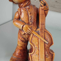 Статуетка на музикант, снимка 2 - Антикварни и старинни предмети - 44631198