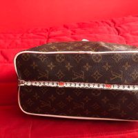 Чанта Louis Vuitton, снимка 5 - Чанти - 44373126