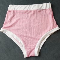 Baby Girl размер S дамски къси бонбонено розови панталонки с бял колан, снимка 3 - Къси панталони и бермуди - 42788368