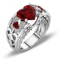 Масивен посребрен пръстен с червен сапфир сърце, снимка 1 - Пръстени - 31616294