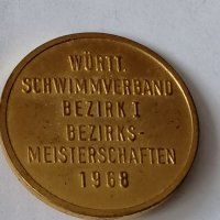 Немски почетен медал 1968 г, снимка 2 - Антикварни и старинни предмети - 36999600