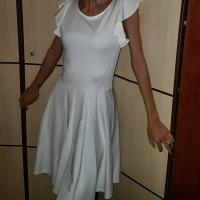 Бяла рокля с панделки  на гърба, снимка 5 - Рокли - 33712526