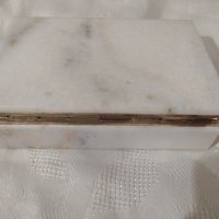 Мраморна кутия за бижута - Минералсувенир, снимка 1 - Антикварни и старинни предмети - 42179546