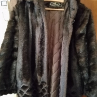 Дамска палто, снимка 2 - Палта, манта - 36517051