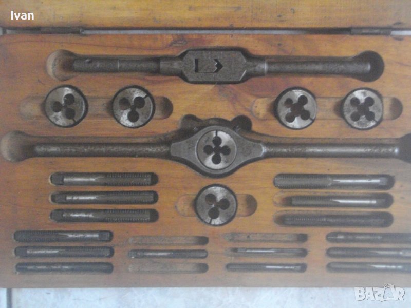 Старо САЩ Качество-К-т 23 бр. Резбонарезни Плашки Метчици За Резби-от1/8-до3/8 WW-от стария материал, снимка 1