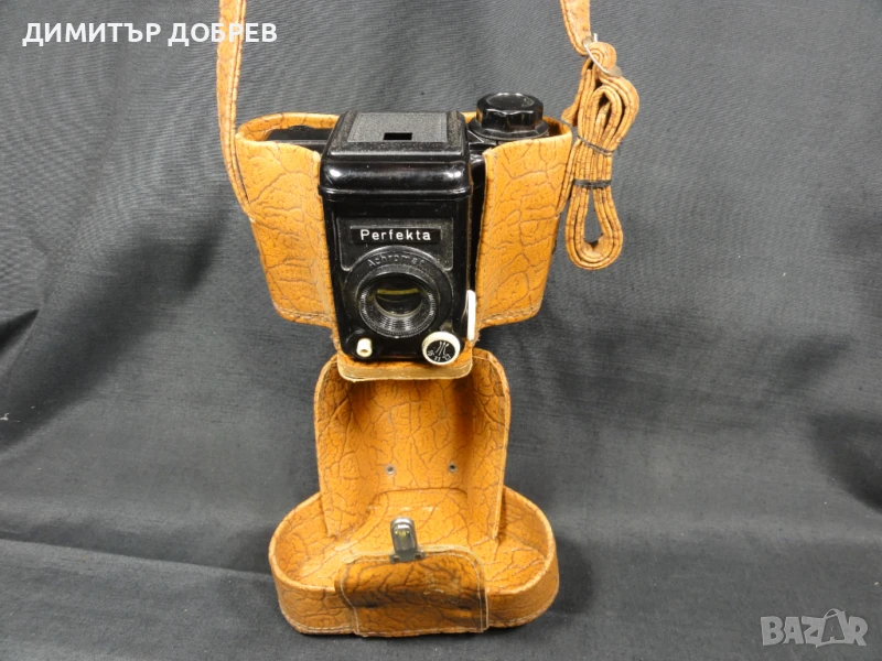 СТАР РЕТРО СОЦ ГДР БАКЕЛИТОВ ФОТОАПАРАТ PERFEKTA, снимка 1