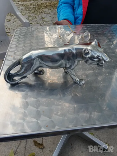 Продавам метална статуетка на пантера, снимка 1