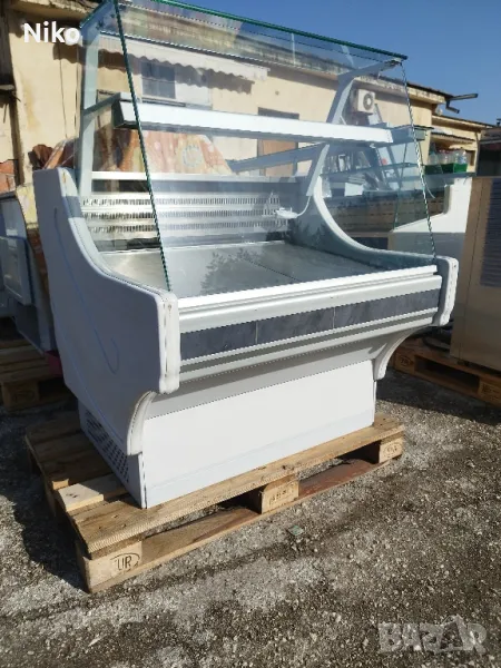 Малка хладилна витрина , снимка 1