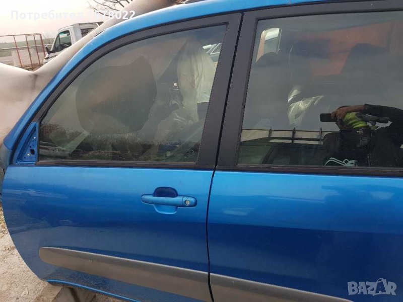Предна лява(шофьорска) врата за тойота рав 4,2002 г., снимка 1