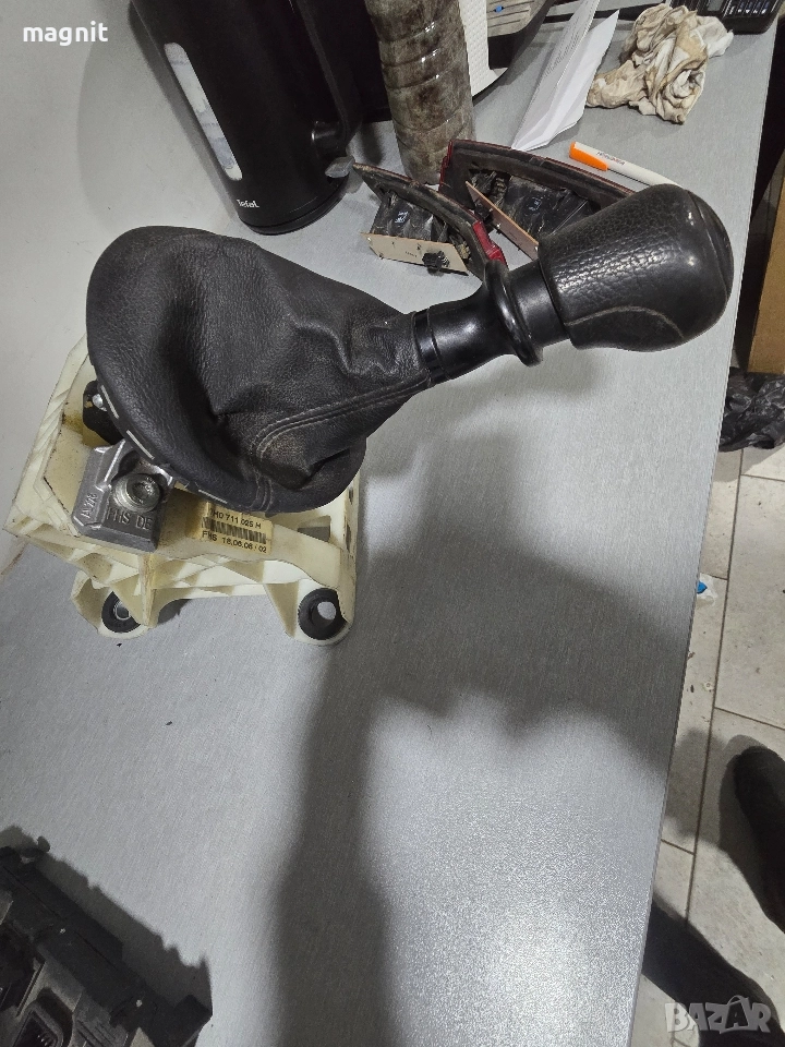 7H0711025H Скоростен лост със механизъм за VW TRANSPORTER T5 , снимка 1