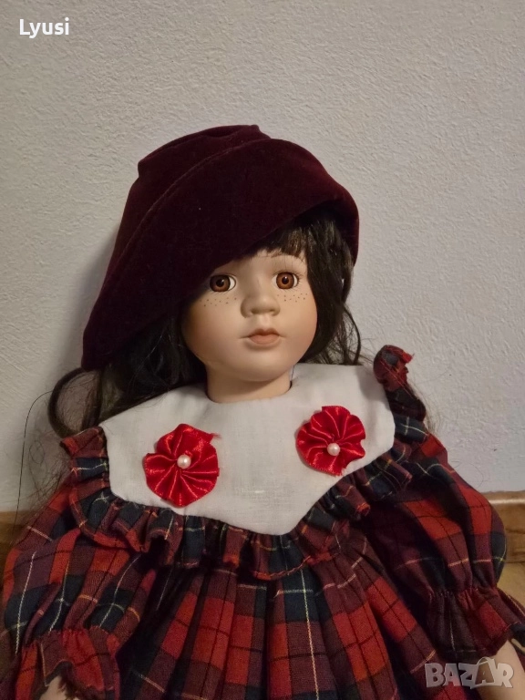 Порцеланова кукла, снимка 1