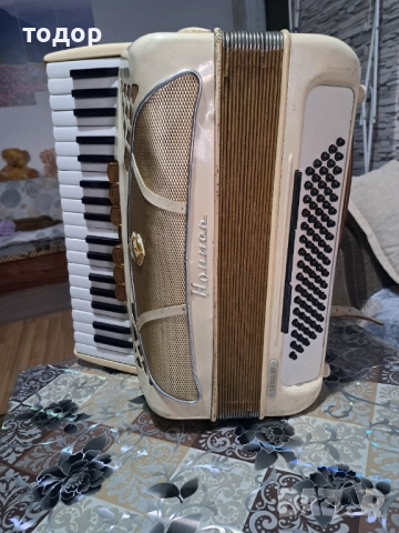Хонер Лучия 80 баса , снимка 2 - Акордеони - 52658130