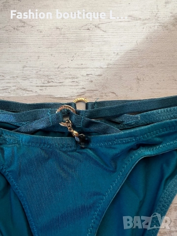 Тюркоазени прашки с ленти и златни детайли и блестящо висящо камъче отзад М размер 💙🩵, снимка 4 - Бельо - 52402371