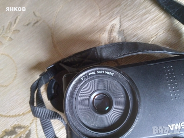 Предлагам рядка професионална Фото камера SIGMA DP2 MERRILL. 48MP., снимка 3 - Камери - 51554373