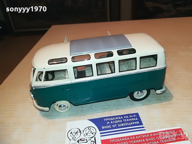 KINSMART 1/24-РЕТРО ВАГЕН-БУС-18Х8Х7СМ, снимка 10 - Колекции - 29235269