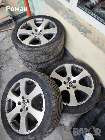VW Touran Cross , снимка 2 - Гуми и джанти - 56485359