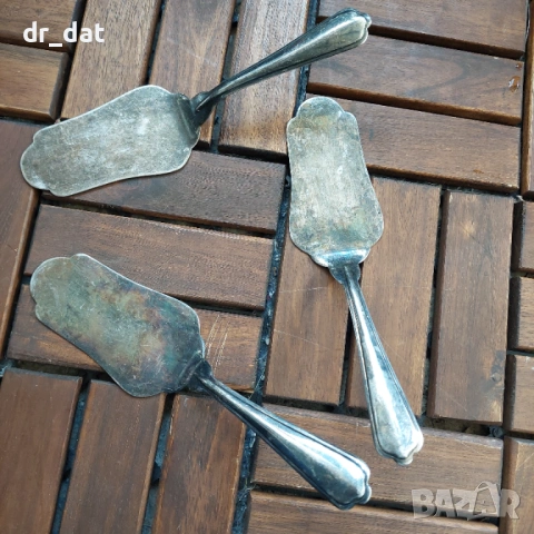 Посребрени шпатули за торта