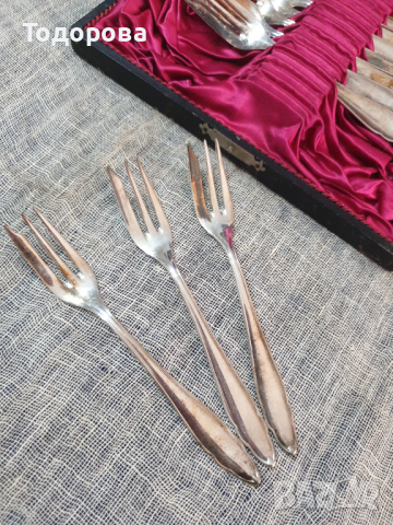 Старинен комплект посребрени десертни вилички-bruckmann, снимка 5 - Антикварни и старинни предмети - 44922703