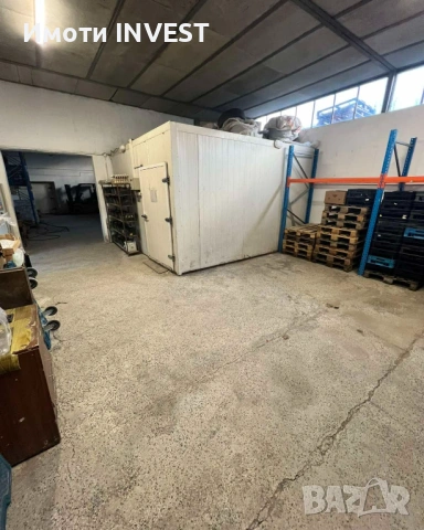 Индустриален имот със складови и хладилни помещения, снимка 7 - Производствени сгради - 53189573