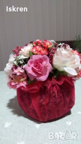 Продавам много хубав декоративен букет! Ново! 