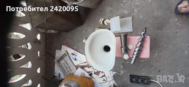 Стара руска електрическа сокоистисвачка-70лв, снимка 8 - Сокоизстисквачки и цитрус преси - 44472124