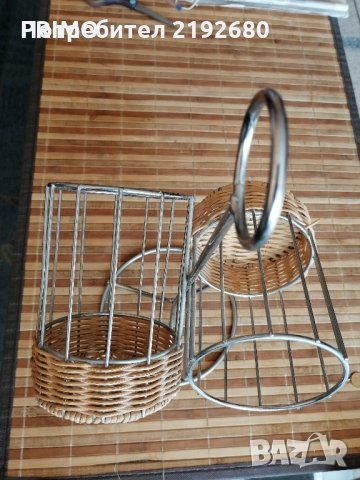 Метална стойка за две бутилки, снимка 2 - Аксесоари за кухня - 39669797