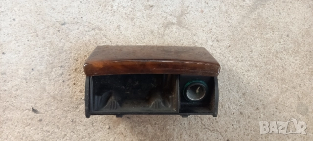 Пепелник VW Passat B5 / B5.5, снимка 2 - Части - 52677471