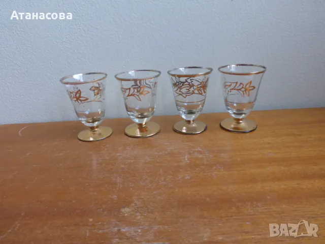 Стъклени чашки за ракия