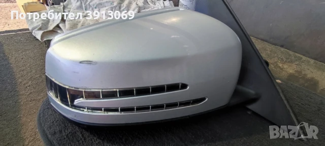 Продавам оригинално дясно електрическо огледало за Мерцедес W 204 от 2007 до 2014г , снимка 6 - Аксесоари и консумативи - 51382491