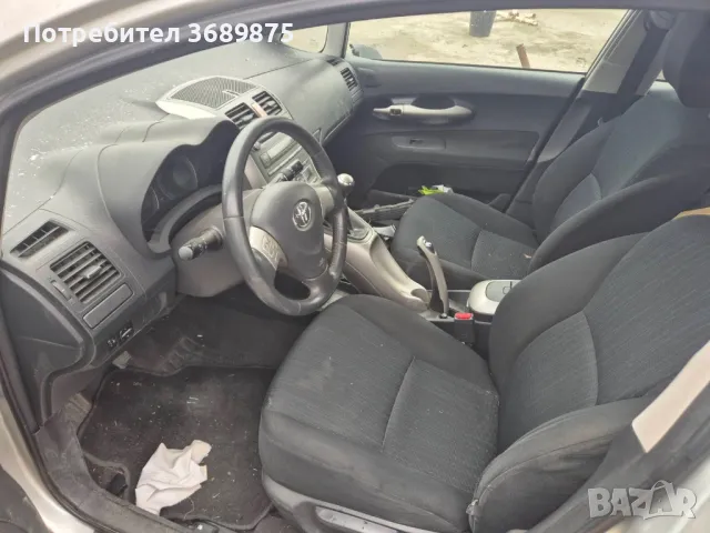 Тойота аурис 1,6 vvt-I 124кс, снимка 6 - Автомобили и джипове - 49705859