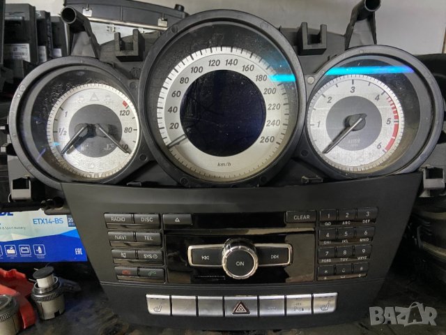 W204 километраж и голяма навигация на части, снимка 1