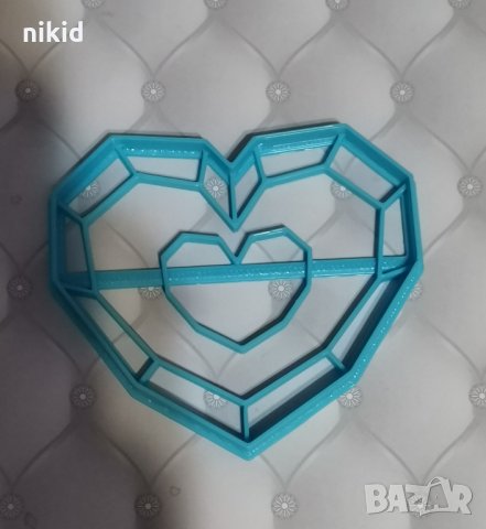 Голямо геометрично диамантено сърце пластмасов резец форма сладки тесто фондан, снимка 1 - Форми - 35129378
