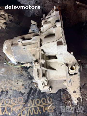 7700598840 скоростна кутия ръчна от Renault Clio 1.2i, 1996 г., Рено Клио 1.2, снимка 2 - Части - 54035262