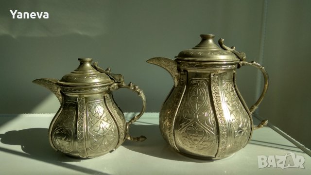 Ориенталски чайници с богата орнаментика. Размер голям 20 см. Цена 60 лв. Малък 17 см.Цена 50 см.