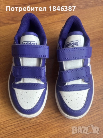 Нови детски кецове Adidas 28 номер, снимка 2 - Детски маратонки - 52558938