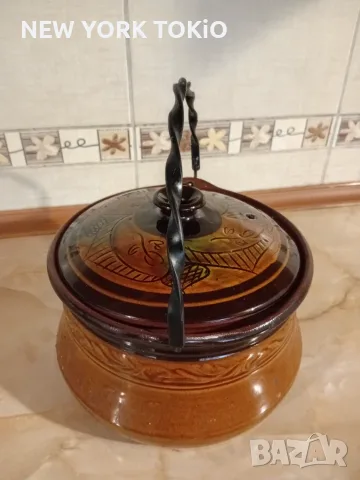 ГЛИНЕНО ГЮВЕЧЕ С КАПАК И ДРЪЖКА , снимка 2 - Съдове за готвене - 56040281