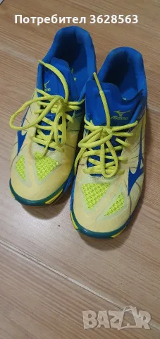 Маратонки Mizuno Wave Lightning за волейбол – жълто/сини – №40.5, снимка 2 - Маратонки - 55876166